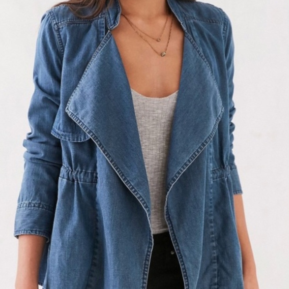 Silence + Noise Kirra Swing Chambray Jean Jacket